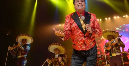 juan-gabriel-canta-en-disco-postumo-a-sus-ciudades-favoritas-de-mexico: titulo,-portada-y playlist