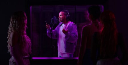 netflix-presenta-en-exclusiva-un-avance-de-la-serie-‘neon’-en-la-semana-de-la-musica-latina 2023