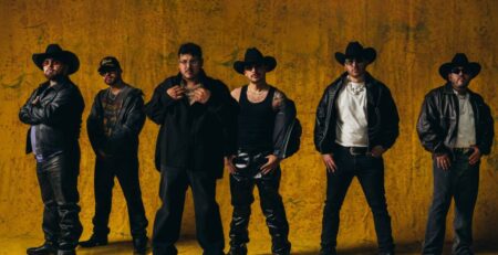 grupo-frontera-lanza-el-album-‘jugando-a-que-no-pasa-nada’-y-mas-nueva musica latina