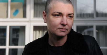 se-revela-causa-oficial-de-muerte-de-sinead-o’connor-un-ano-despues-de-su deceso