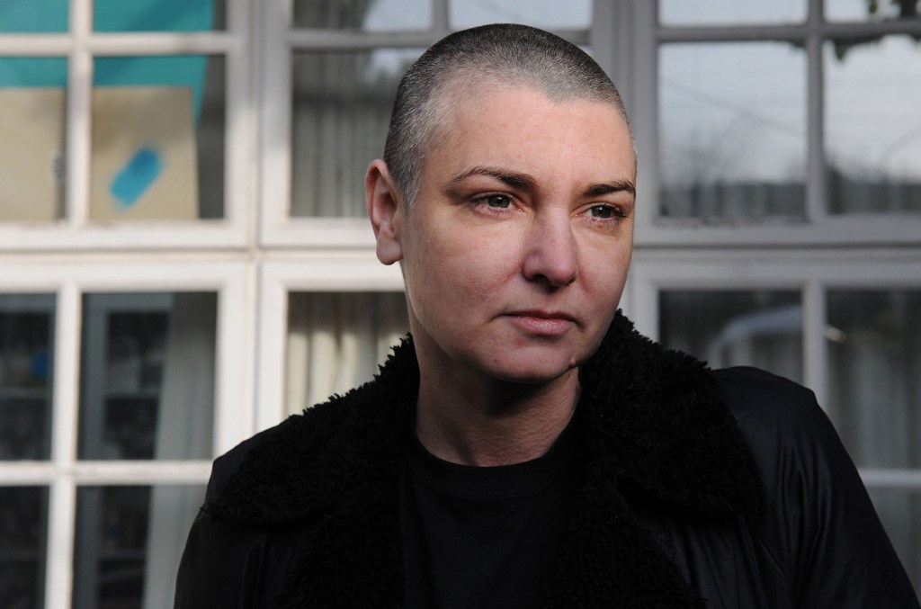 se-revela-causa-oficial-de-muerte-de-sinead-o’connor-un-ano-despues-de-su deceso