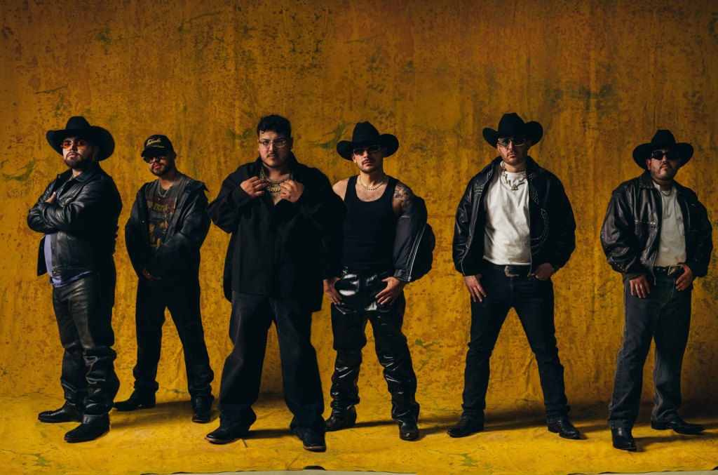 ‘por-que-sera’-de-grupo-frontera-y-maluma-llega-al-no.-1-de-regional-mexican airplay