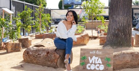 becky-g-abre-area-verde-en-su-escuela-primaria-y-mas-momentos inspiradores