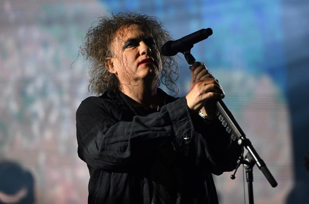 the-cure-presenta-adelanto-de-su-primer-sencillo-en-16-anos,-‘alone’