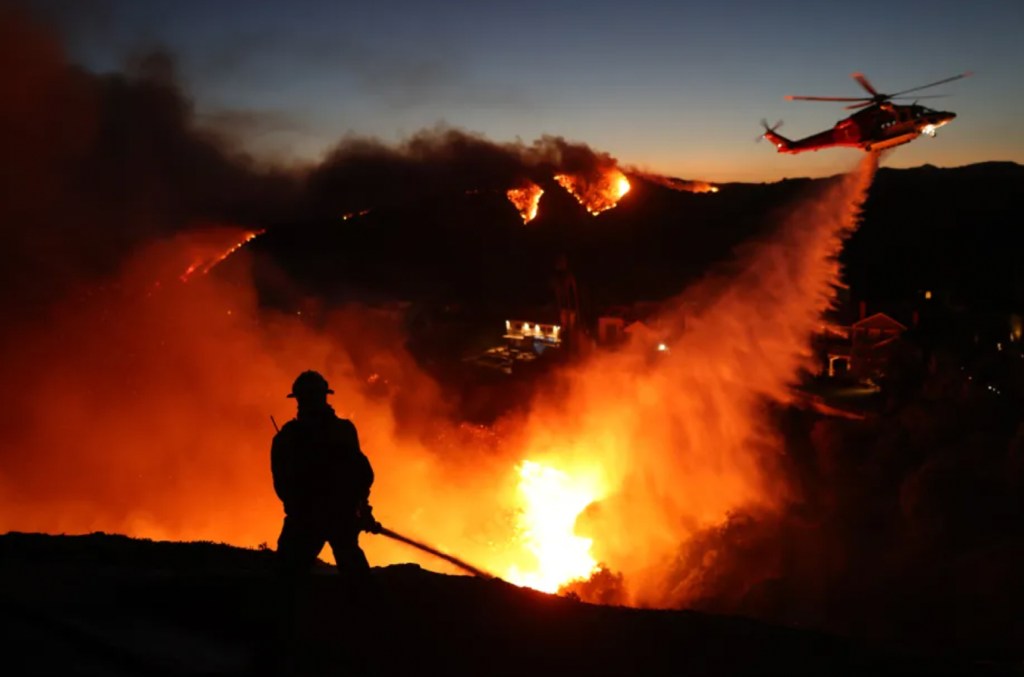 organizaciones-de-ayuda-a-trabajadores-de-la-industria-musical-afectados-por-incendios-en la.