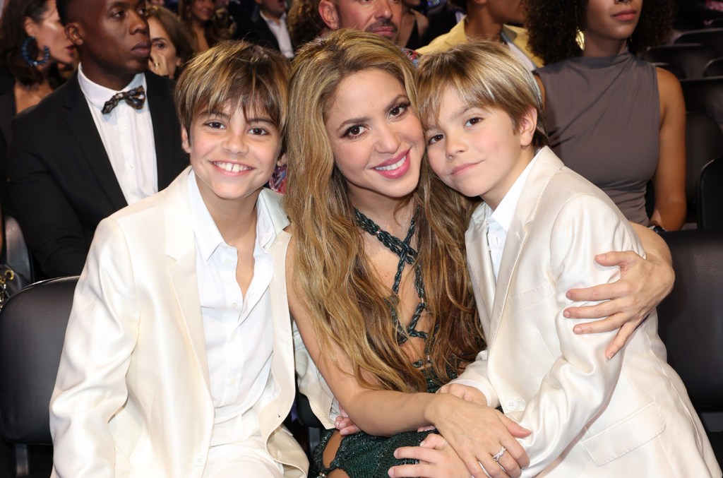 hijos-de-shakira,-sasha-y-milan,-brillan-como-artistas-en-nuevo-album: escuchalos