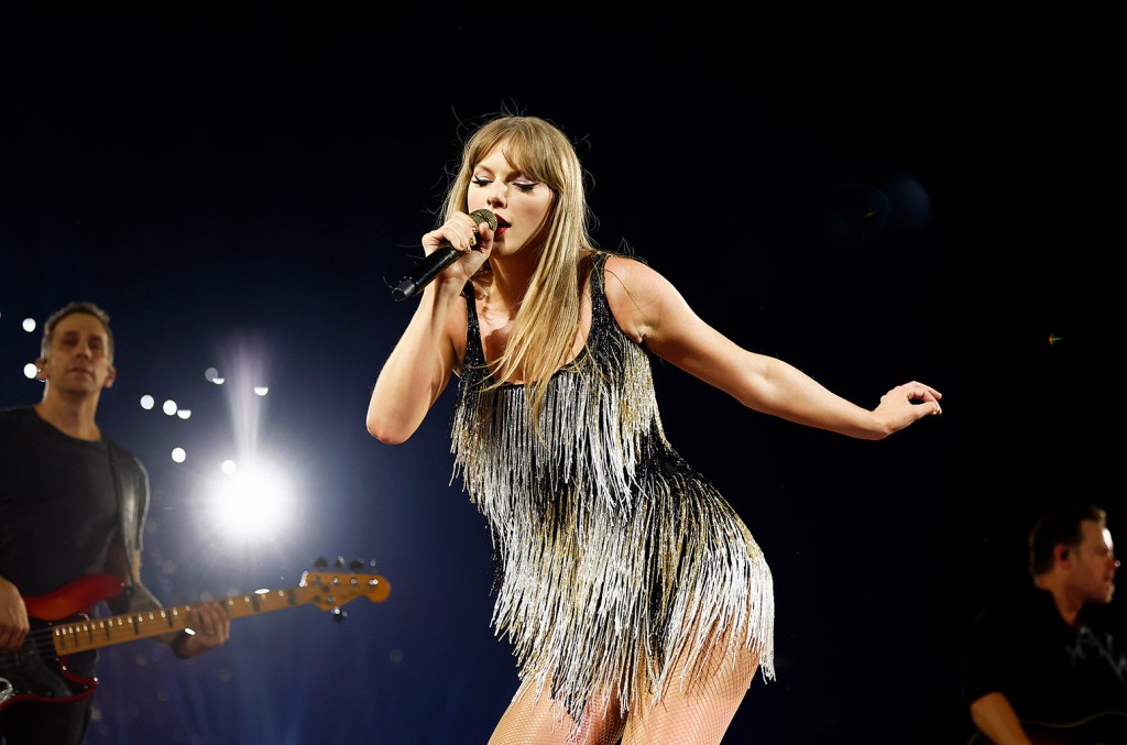 the-eras-tour-de-taylor-swift-termina-superando-2.000-millones-de-dolares-en ventas